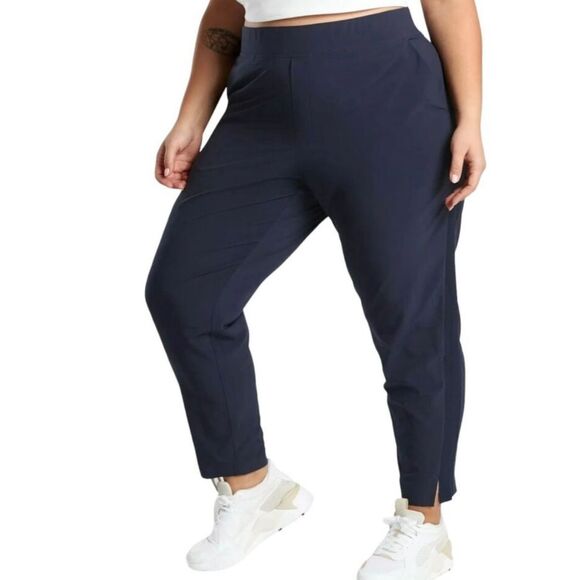 Athleta Pants - Athleta navy Brooklyn ankle jogger pants size 22